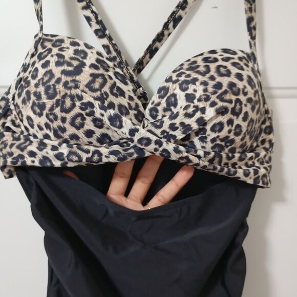 Swimsuit Women's One-Piece , Size M, Black And Animal Print NEW - Picture 3 of 12